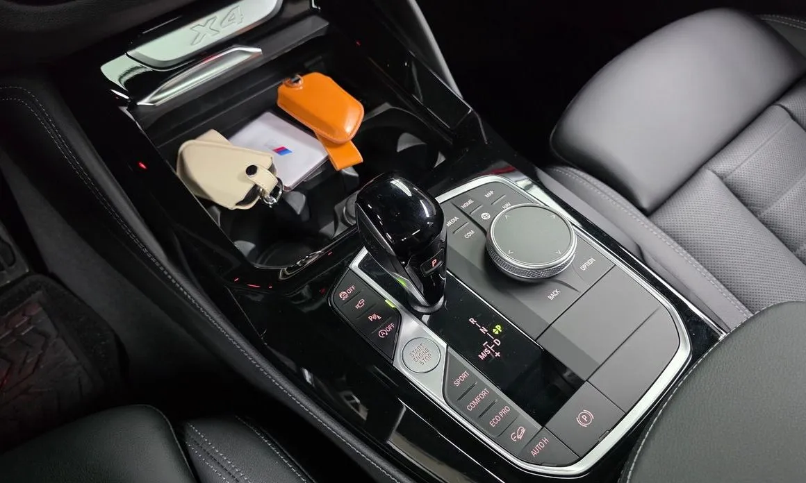 BMW X4 2025 из KR, фото 6