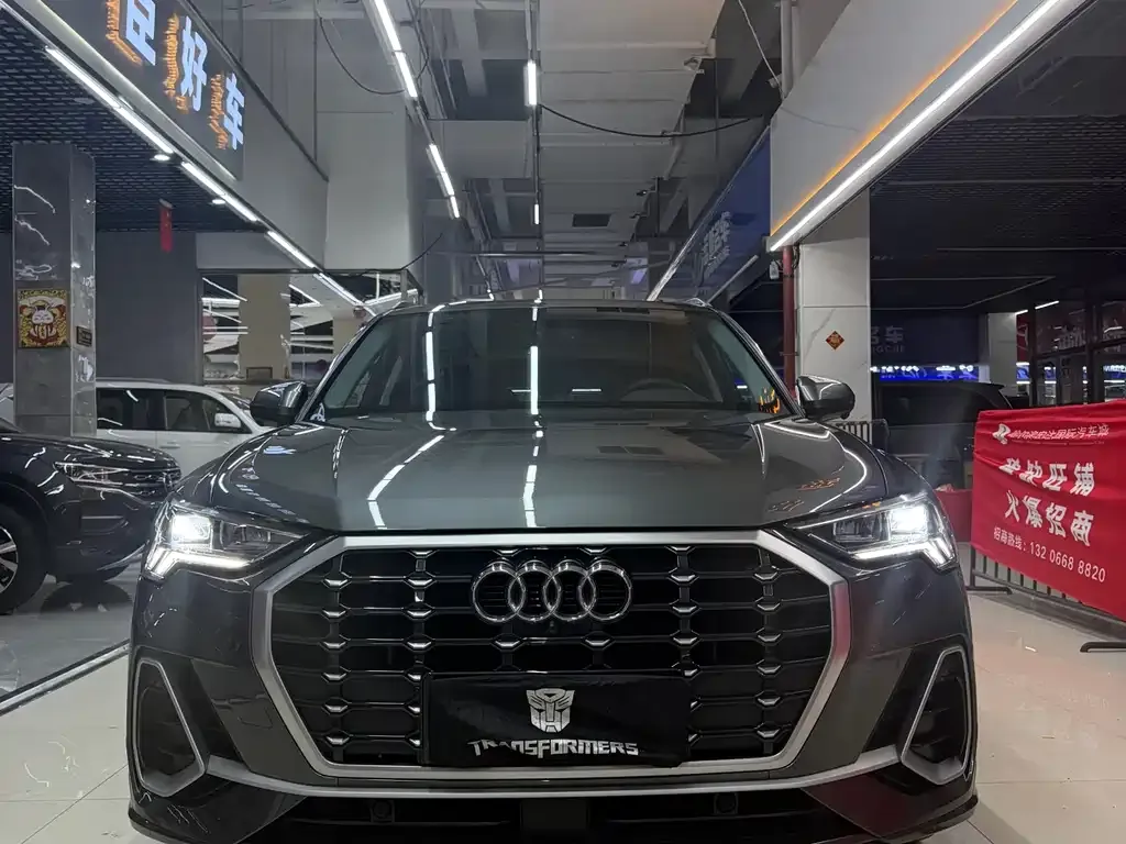 Audi Q3 — фото 7