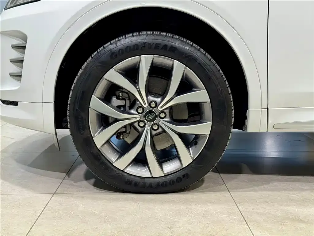 Land Rover Discovery Sport — фото 4