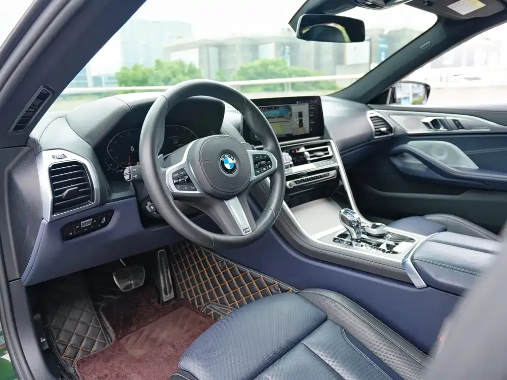 BMW 8 Series 2023 из CN, фото 2