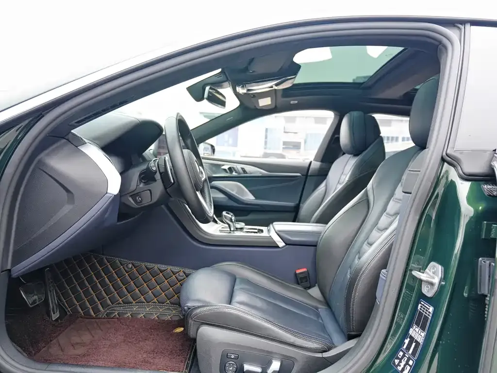 BMW 8 Series 2023 из CN, фото 10