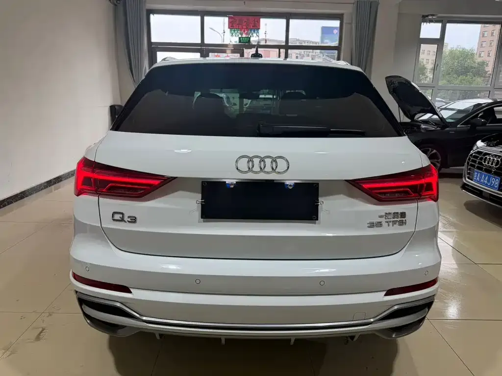 Audi Q3 — фото 5