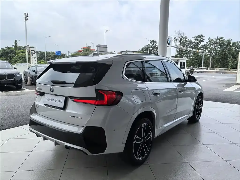 BMW X1 — фото 10
