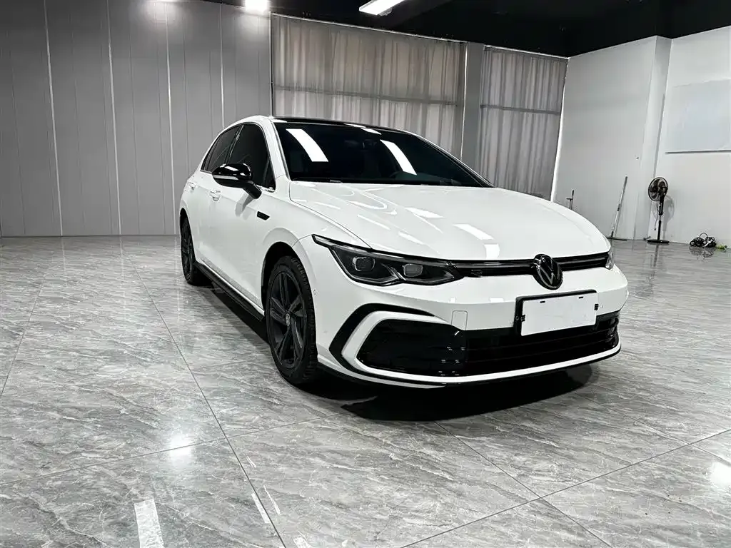 Volkswagen Golf — фото 9