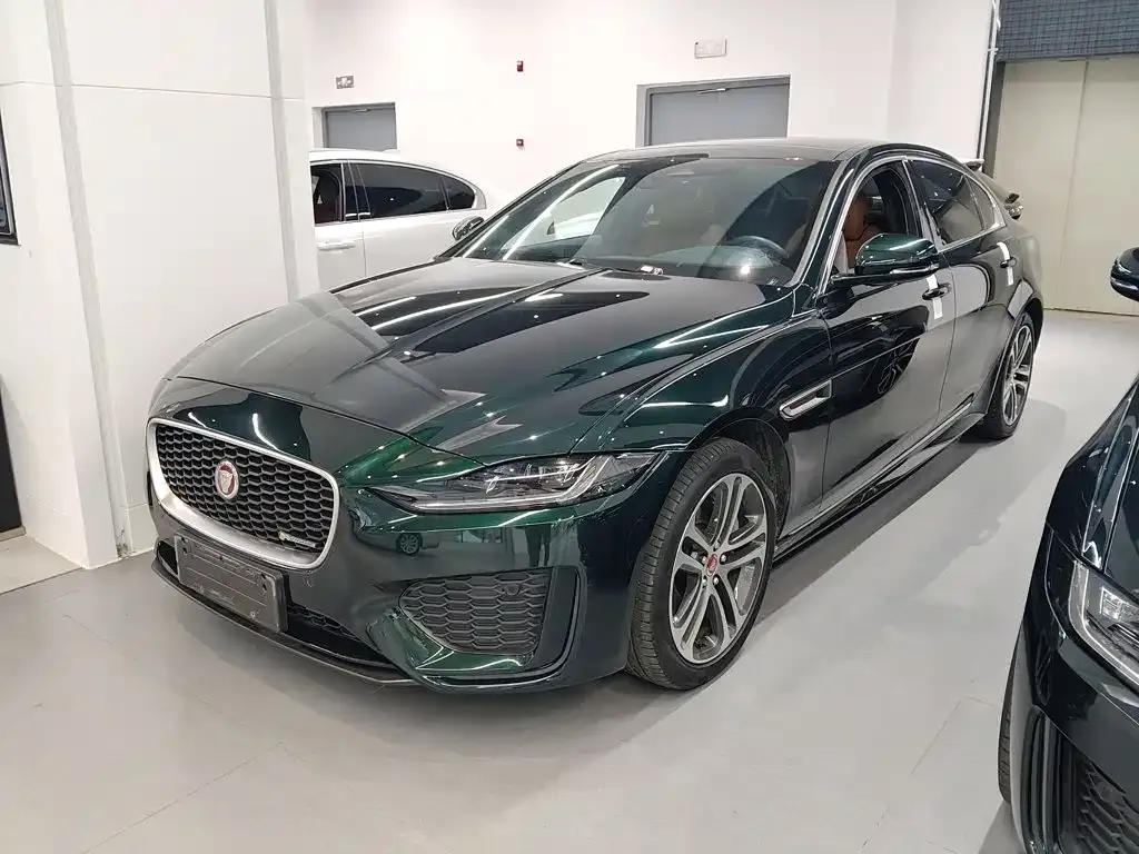 Jaguar XEL — фото 10