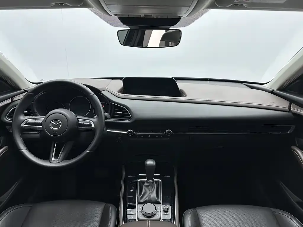 Mazda CX-30 — фото 8