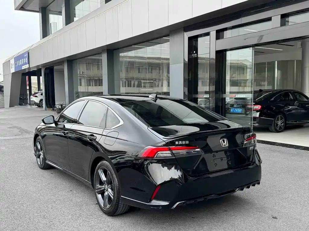 Honda Inspire — фото 7