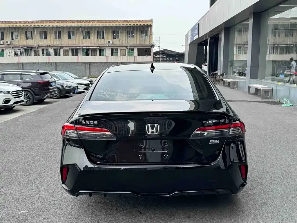 Honda Inspire — фото 2