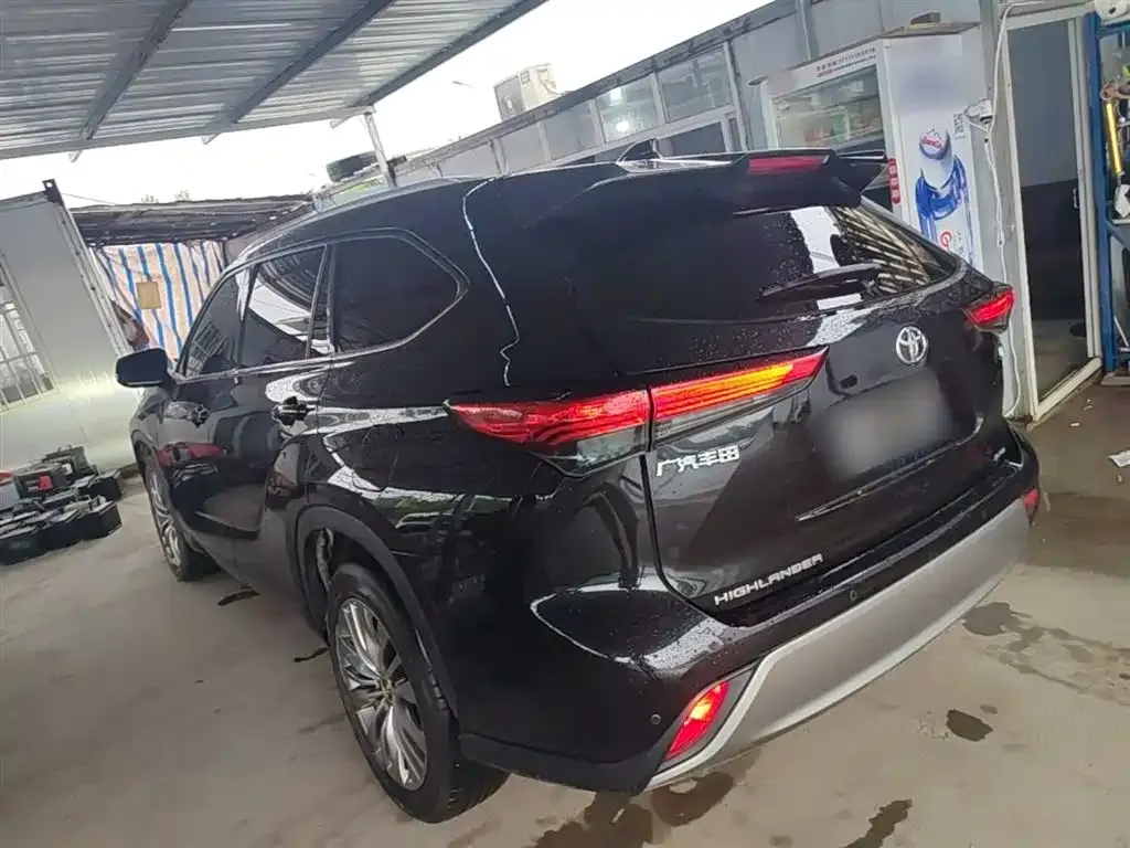 Toyota Highlander — фото 4