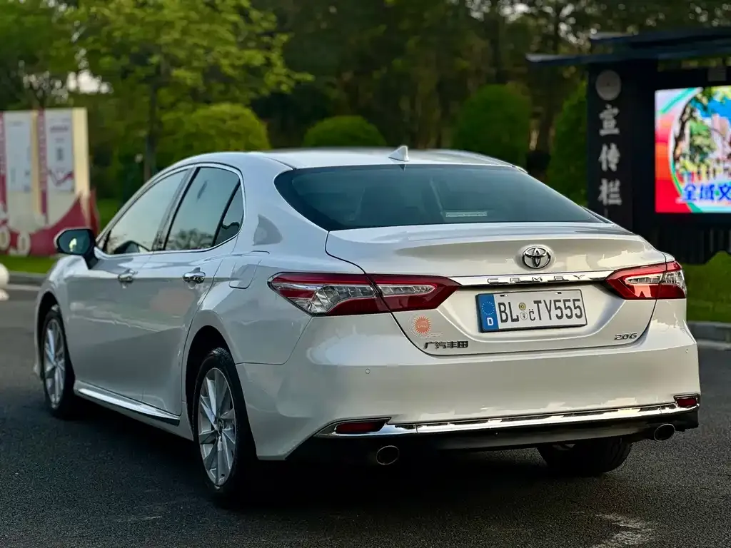 Toyota Camry 2024 из CN, фото 8
