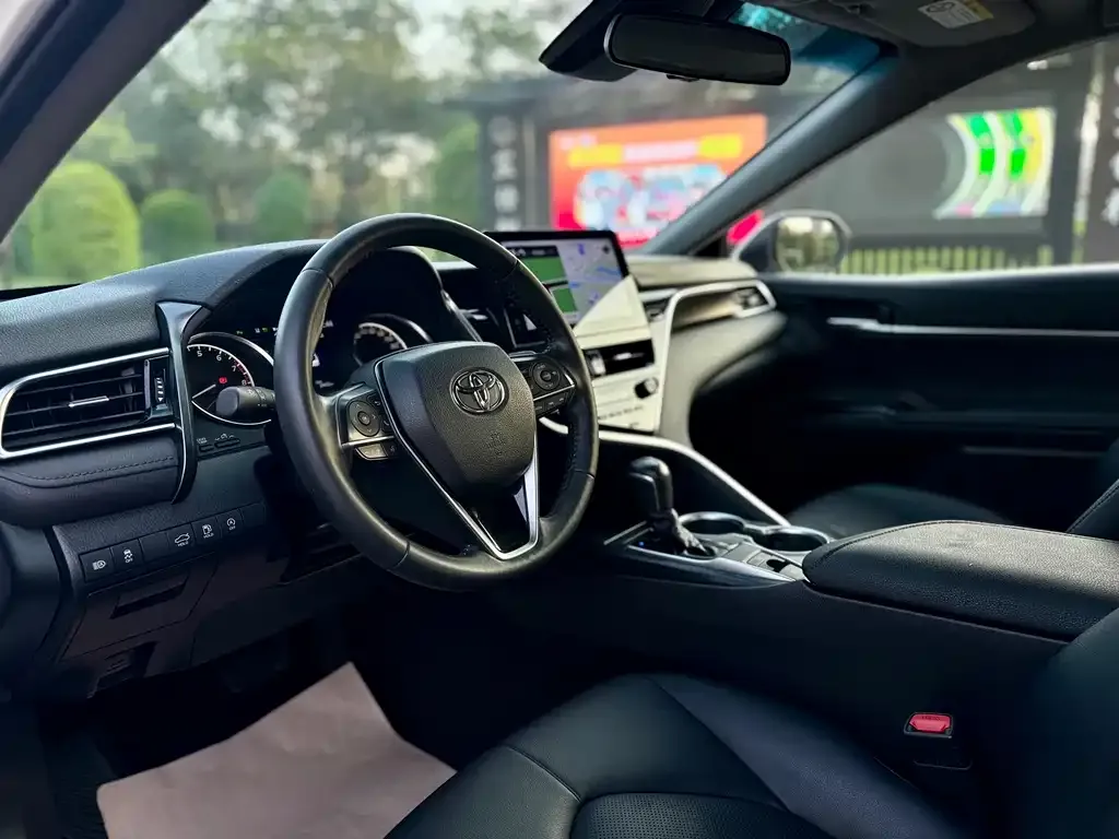 Toyota Camry 2024 из CN, фото 2