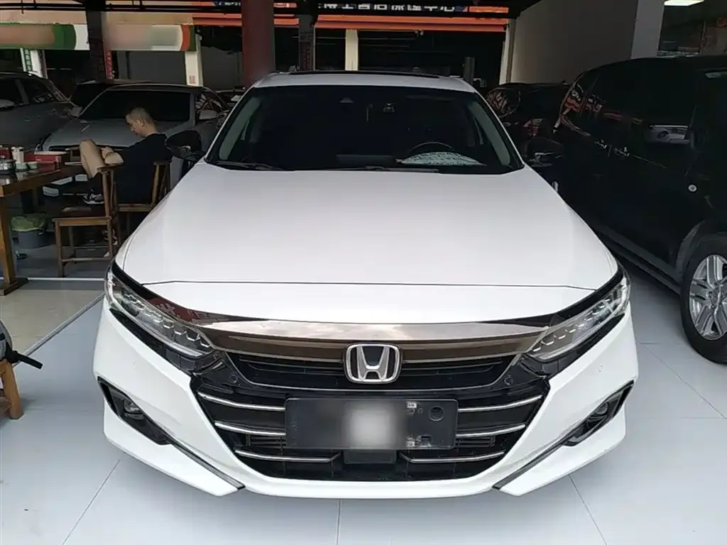Honda Accord — фото 6