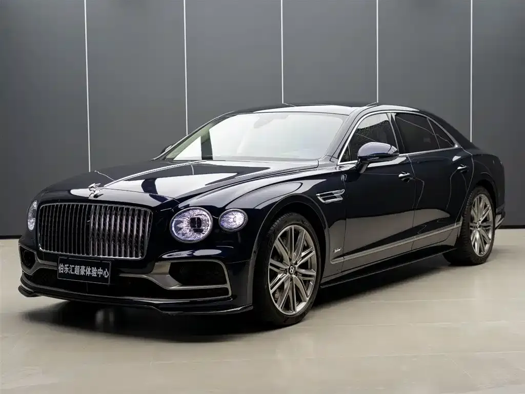 Bentley Flying Spur PHEV — фото 1
