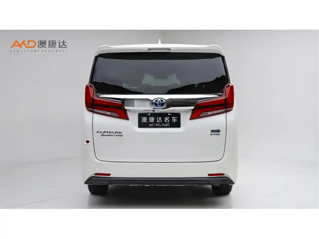 Toyota Alphard — фото 7