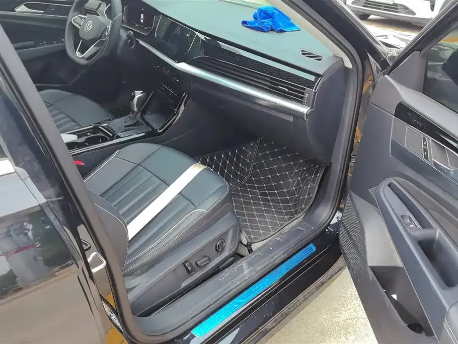 Volkswagen Passat — фото 7