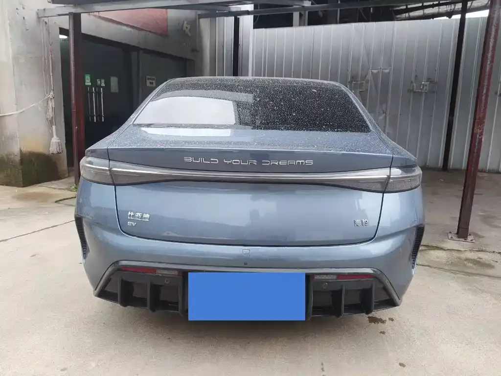 BYD Seal — фото 2