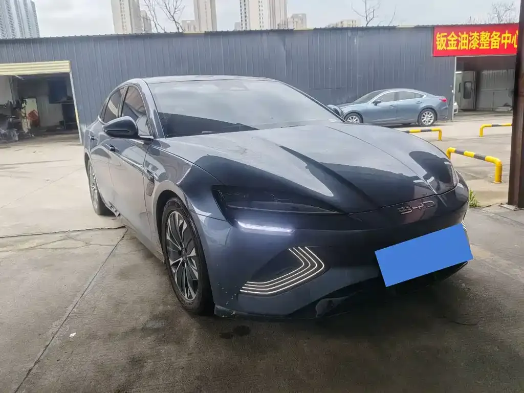 BYD Seal — фото 6