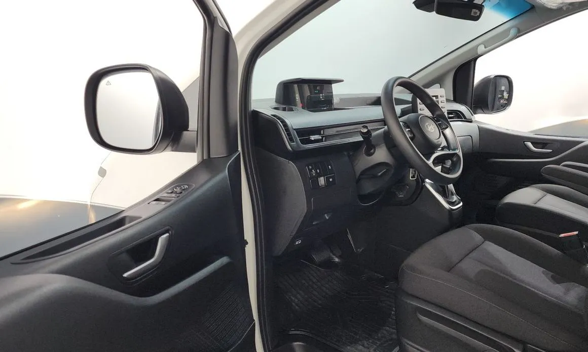 Hyundai Staria 2025 из KR, фото 4