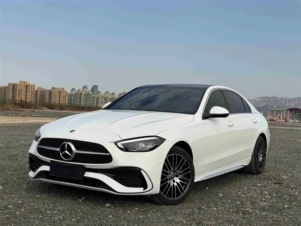 Mercedes-Benz C-Class — фото 1