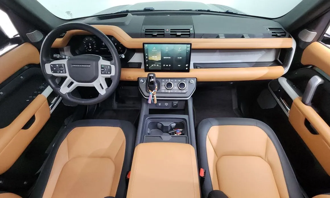 Land Rover Defender 2023 из KR, фото 4