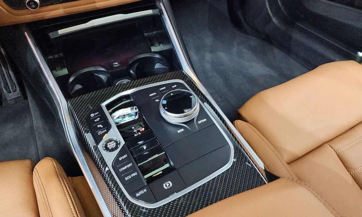 BMW 3-Series 2024 из KR, фото 6