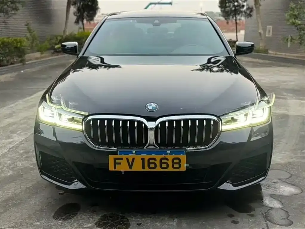 BMW 5 Series — фото 2