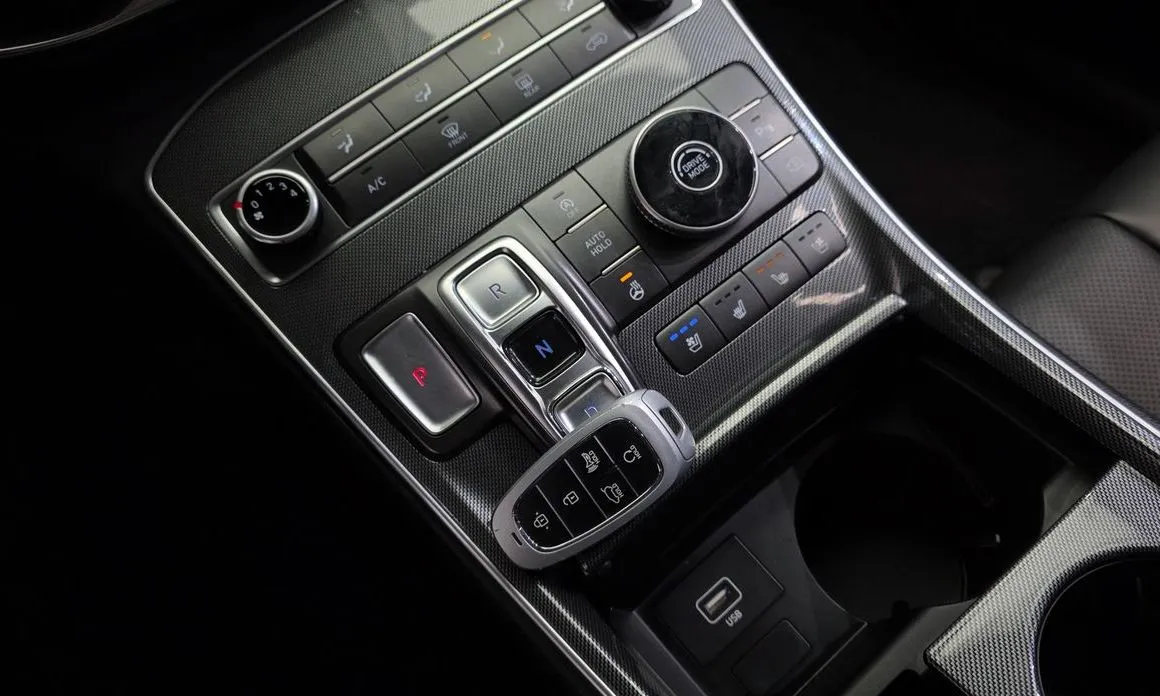 Hyundai Santafe — фото 6