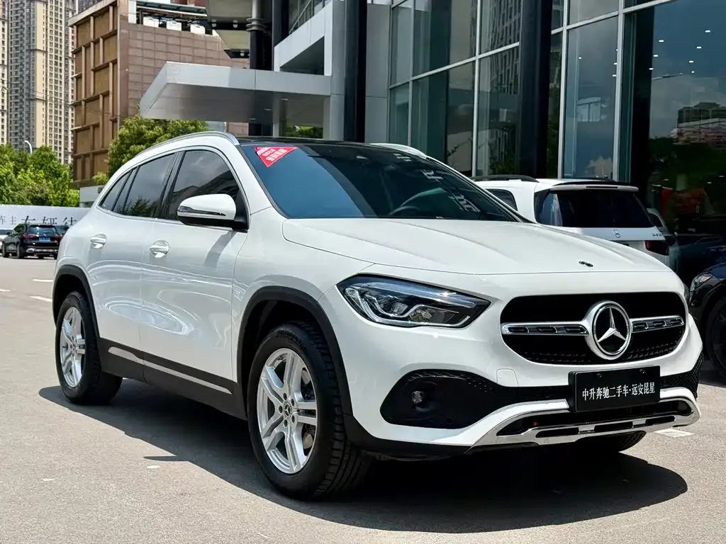 Mercedes-Benz GLA — фото 6
