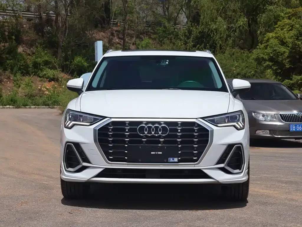 Audi Q3 — фото 5