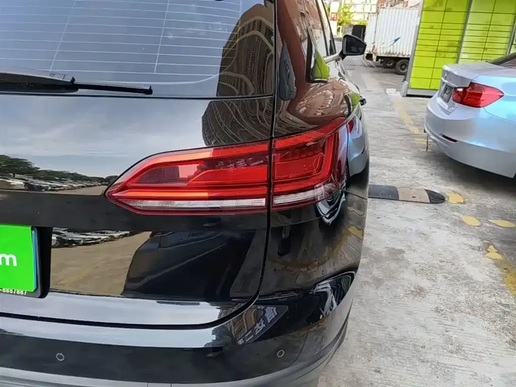 Volkswagen Touareg 2023 из CN, фото 2