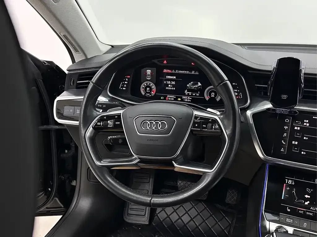 Audi A7 2021 из CN, фото 3