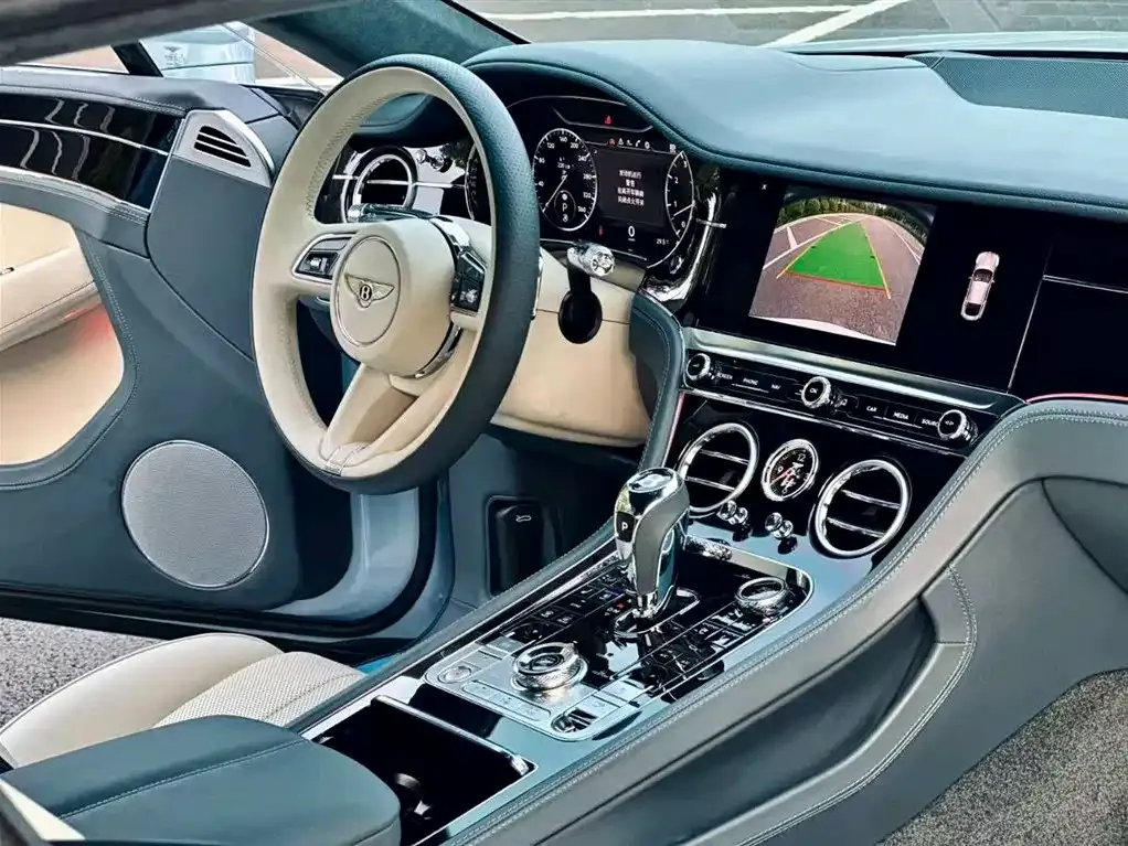 Bentley Continental 2021 из CN, фото 8