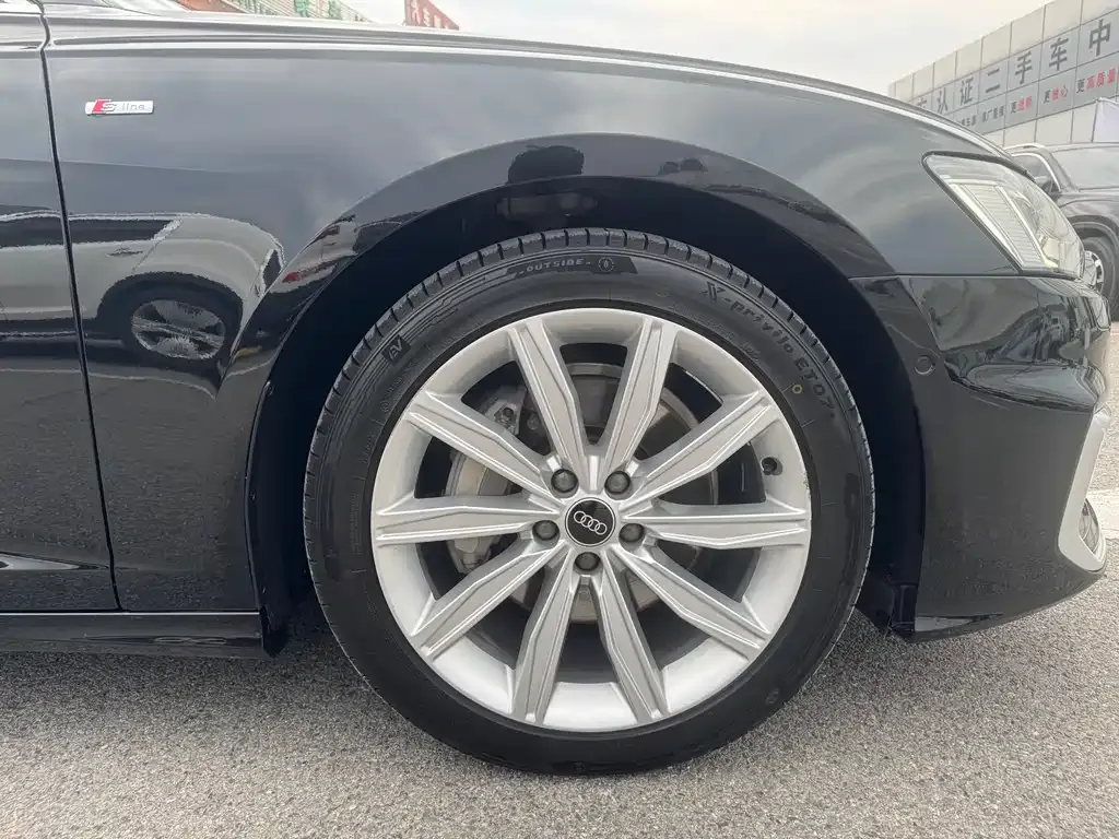 Audi A6L — фото 4