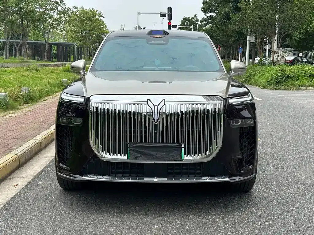 VOYAH Lantu Taishan 2025 из CN, фото 7