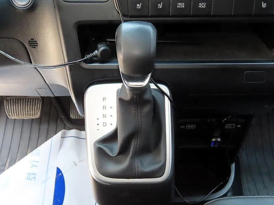 Hyundai Staria 2023 из KR, фото 4