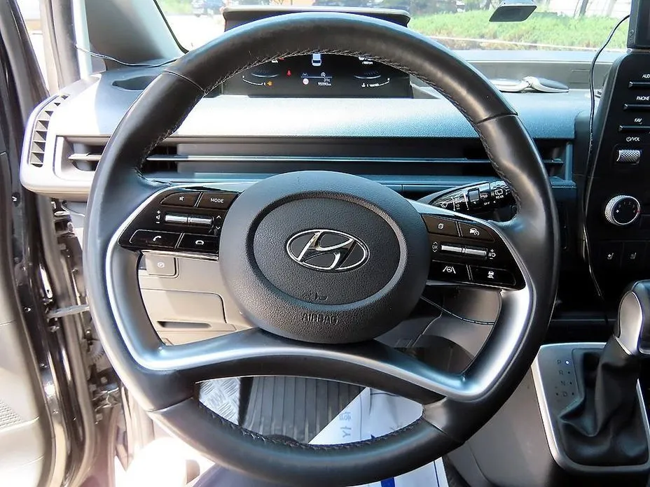 Hyundai Staria 2023 из KR, фото 8