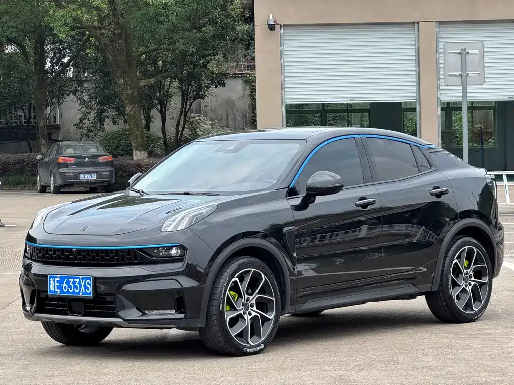 Lynk & Co 05