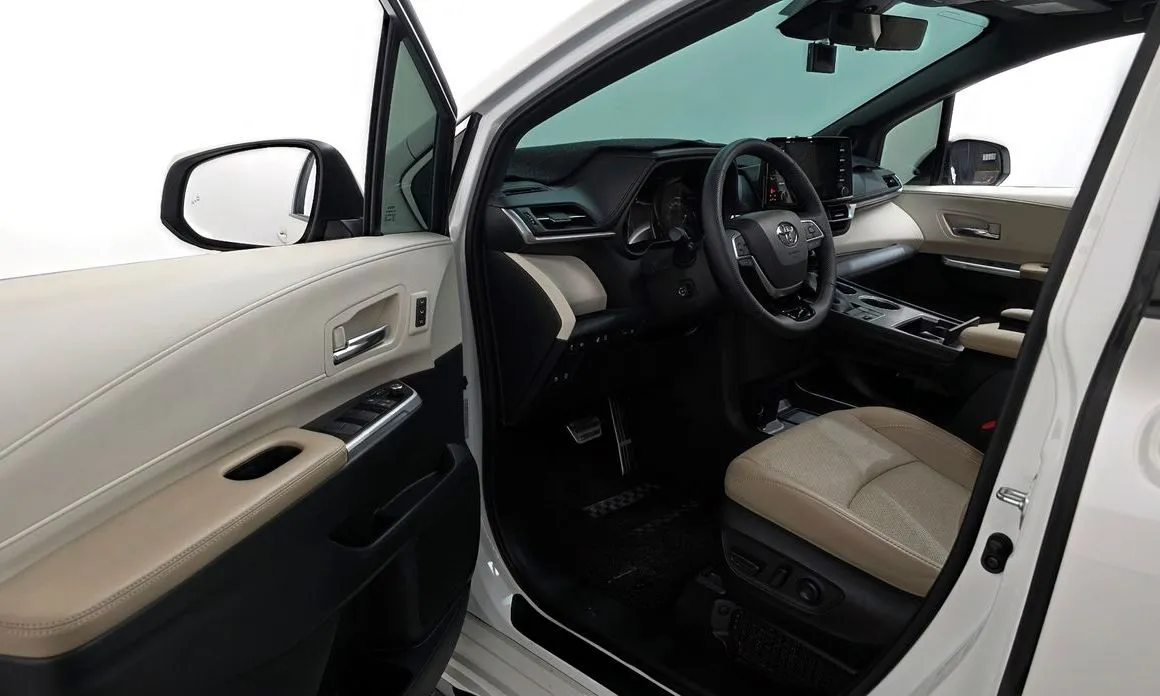 Toyota Sienna 2021 из KR, фото 4