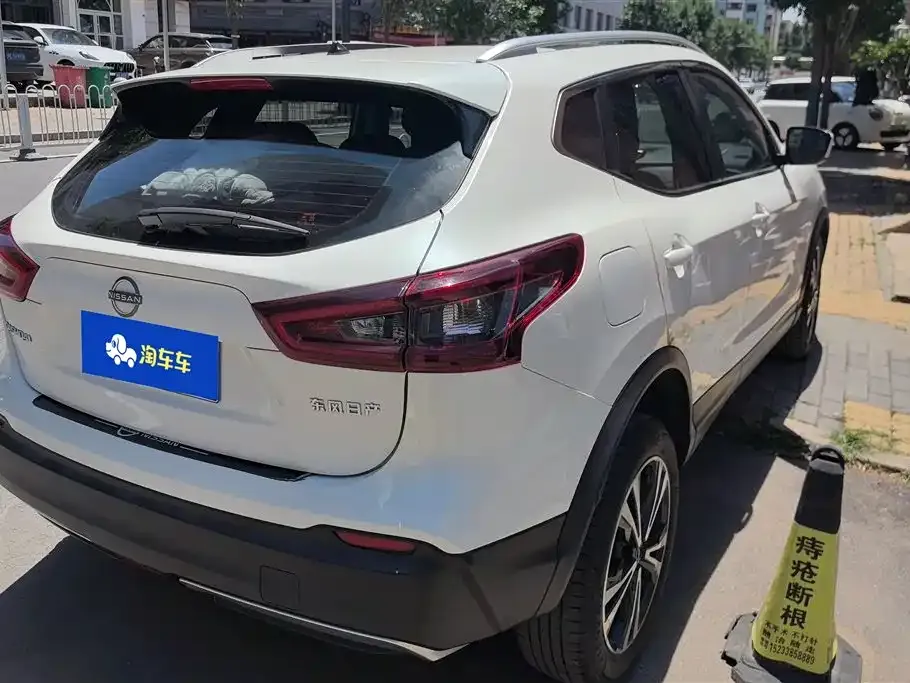 Nissan Qashqai — фото 6