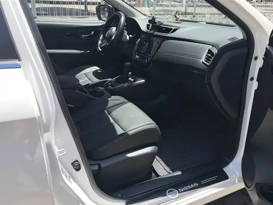 Nissan Qashqai — фото 10