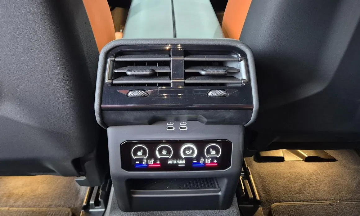 BMW M5 2025 из KR, фото 10