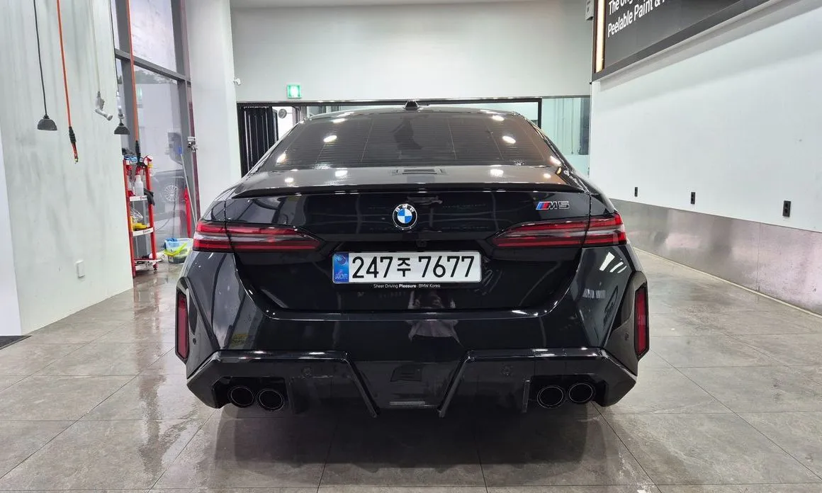 BMW M5 2025 из KR, фото 4