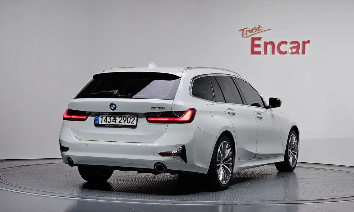 BMW 3-Series 2021 из KR, фото 4