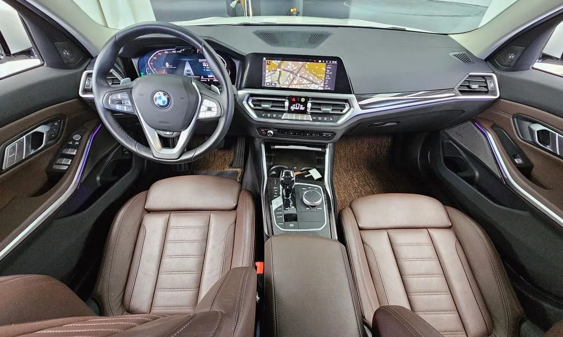 BMW 3-Series 2021 из KR, фото 7