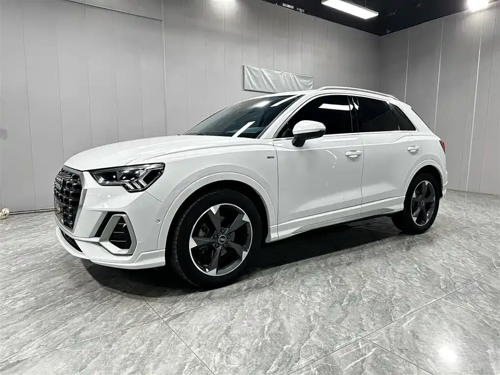 Audi Q3 — фото 6
