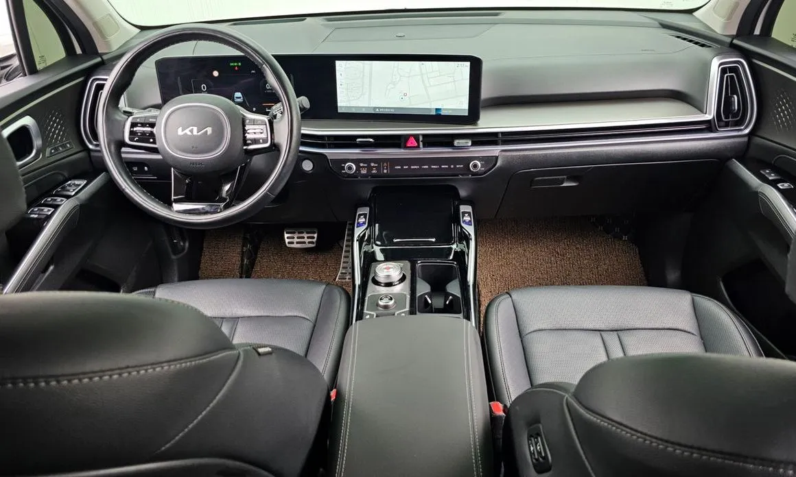 Kia Sorento — фото 9