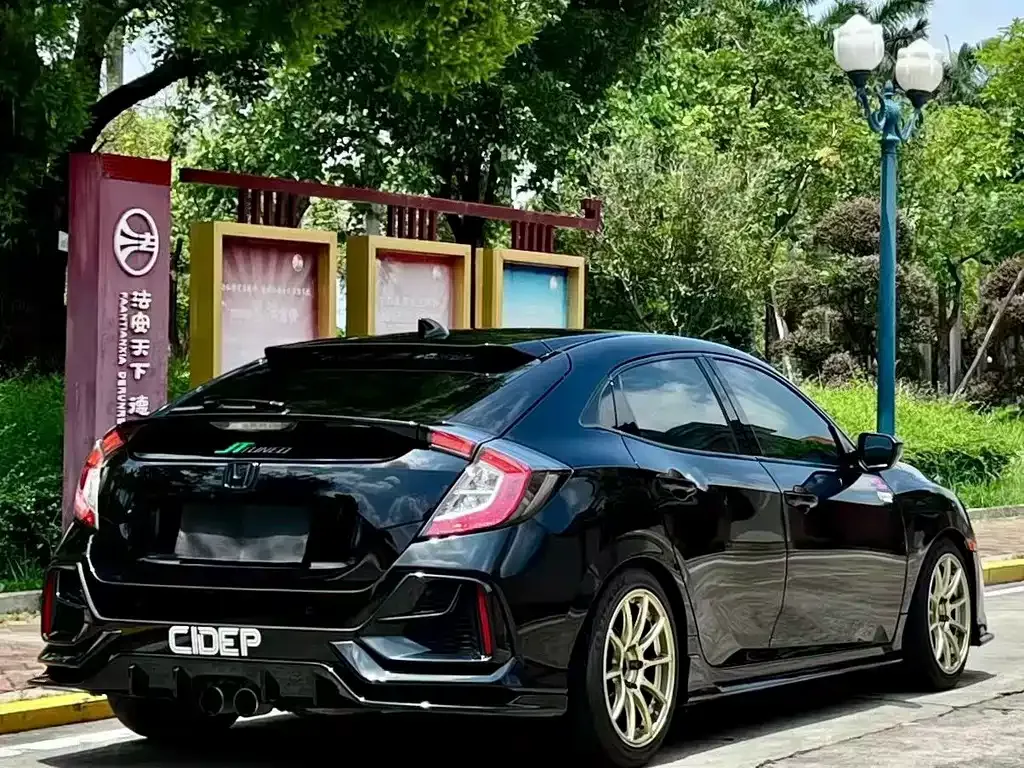Honda Civic — фото 7