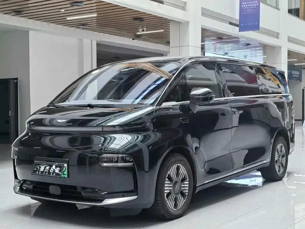 Geely Yizhen L380