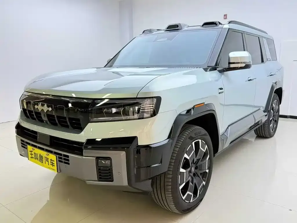 Fang Cheng Bao Leopard 8