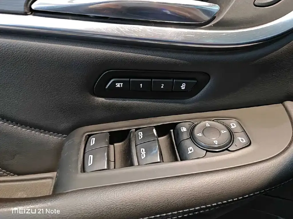 Buick Enclave — фото 10